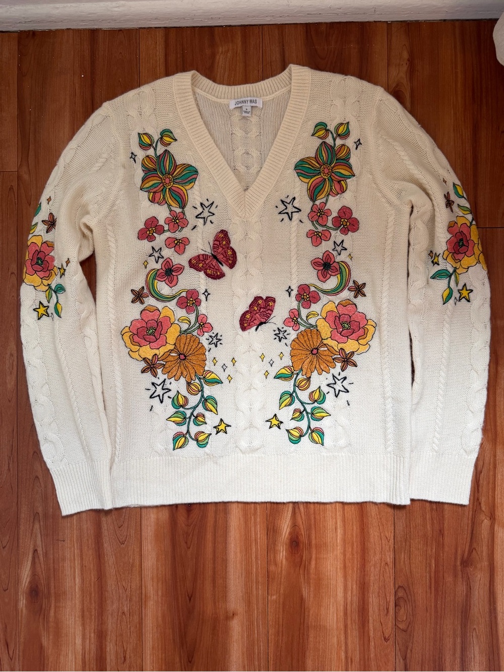 Johnny Was Cream V-Neck Cable Knit Sweater with Floral Embroidery